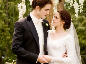 Tiéd lehet Kristen Stewart menyasszonyi ruhája