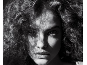 Palvin Barbara cicit villant