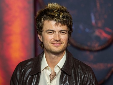 Felismernéd? Így nézett ki a Stranger Things Steve Harringtonját alakító Joe Keery élete első vörös szőnyeges megjelenésekor