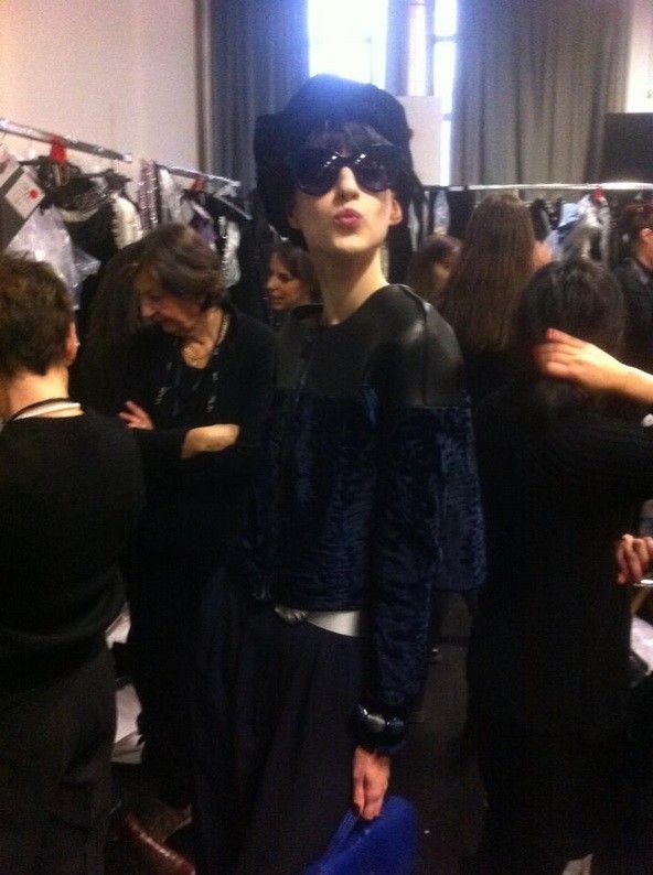 Luca az Armani show előtt 