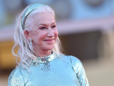 Helen Mirren csak úgy sziporkázott a 2021-es velencei filmfesztivál vörös szőnyegén