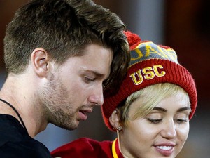 Miley Cyrus és Schwarzenegger lennének az új álompár?