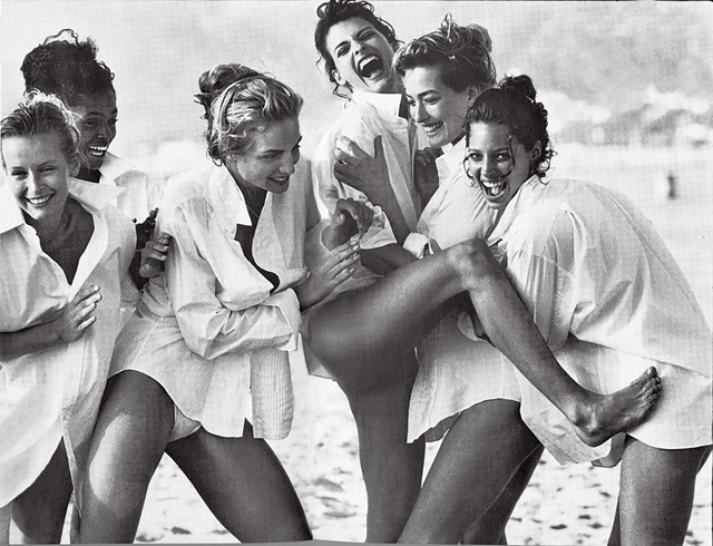 A szupermodell-korszak ikonikus fotóján: Estelle Lefébure, Karen Alexander, Rachel Williams, Linda Evangelista, Tatjana Patitz, és Christy Turlington, a Vogue 1988 augusztusi számából