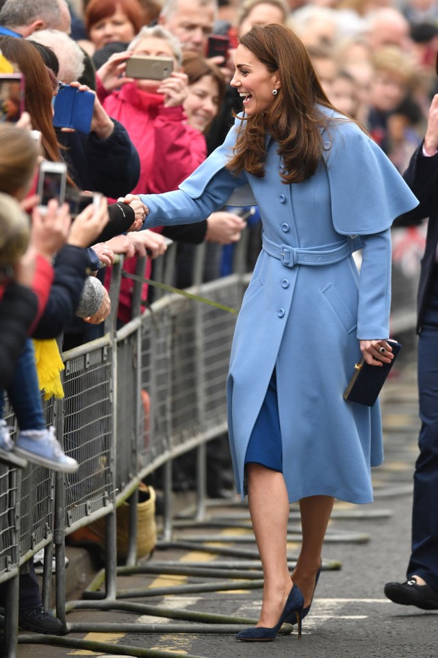 Kate Middleton új kabátja pofátlanul drága, de olyan szép, hogy sírni tudnánk érte
