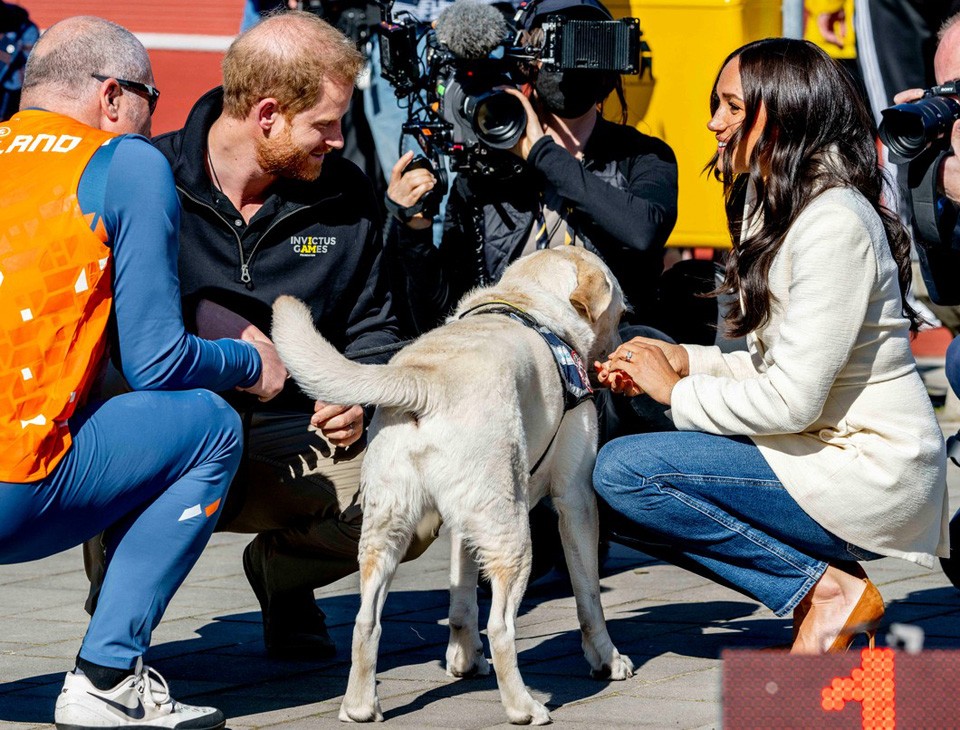  Meghan és Harry mindenkivel nagyon közvetlen