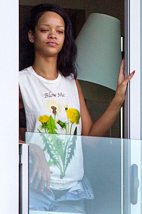 Rihanna smink nélkül