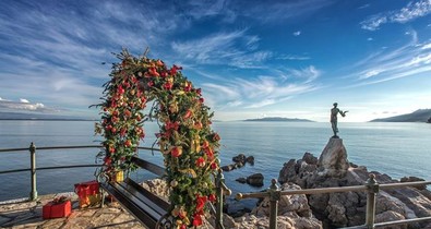 Egy rejtett tengerparti ékszerdoboz, amit az adventi időszakban is látnod kell: alig pár órányi autóútra van tőlünk