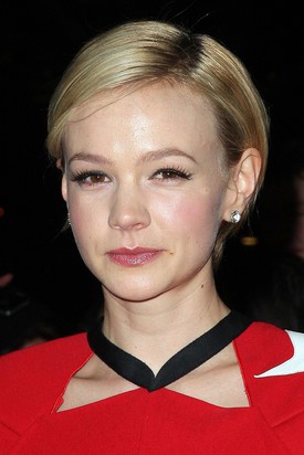 Frizurák és hajstílusok a sztároktól, amit bevethetsz az esküvődön is