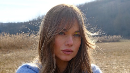 Cserpes Laura olyan szerelmes dalt írt férjének, hogy a lélegzeted is eláll: hallgasd meg nálunk elsőként