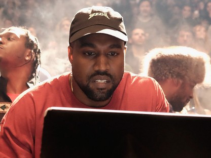 A végét járja Kanye West divatbirodalma? Megint törölték a Yeezy show-t
