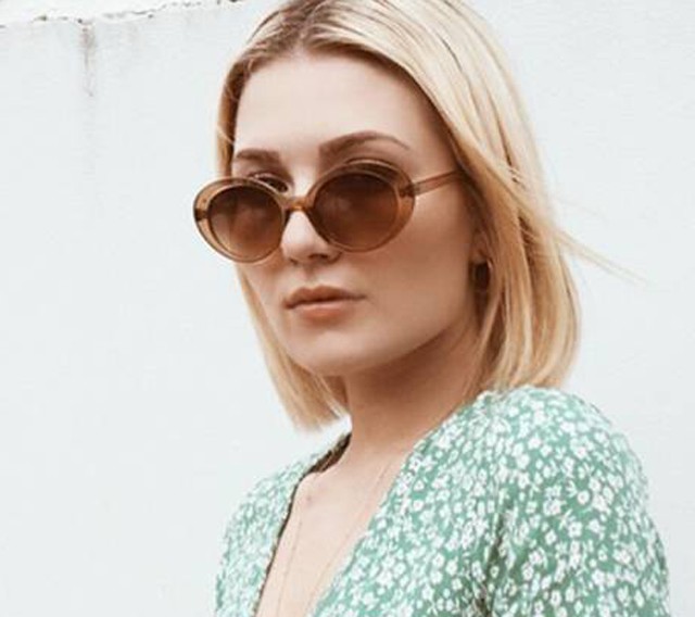 Jelenleg ez a legnépszerűbb ruha az Instagramon: 24 óra alatt eladták az összeset