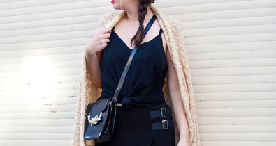 Kihasználja az utolsó napsugarakat a divattervező