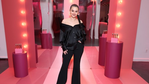 Selena Gomez fürdőruhája lángra lobbantotta az internetet