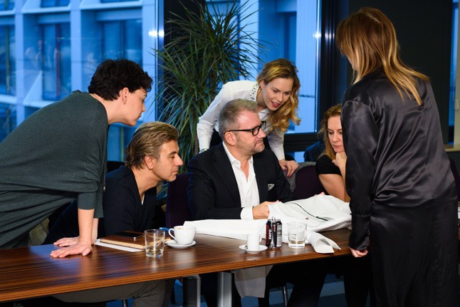 Munkában a formaruha-pályázat zsűrije