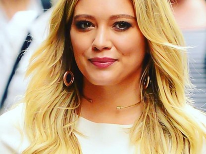 Hilary Duff ezért büszke szülés utáni testére, narancsbőrére és plusz kilóira!  