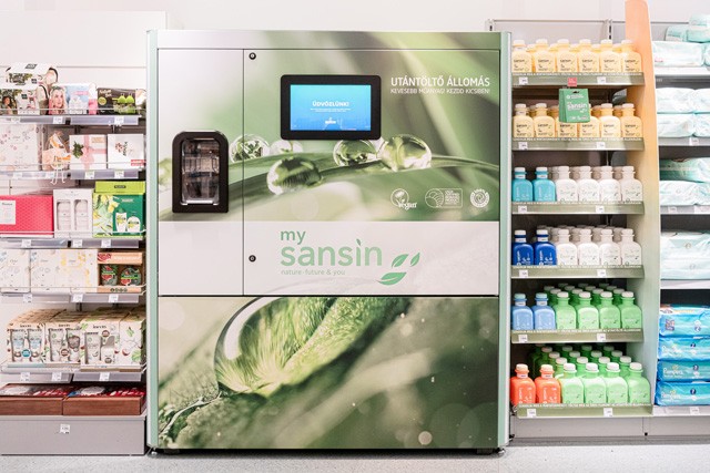 Ez fantasztikus: Tisztítószer-utántölő állomás vár rád a dm üzletében!