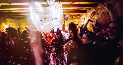 Exkluzív: a hollywoodi sztárok őrületes halloweeni partikon bukkantak fel - Mi is bejutottunk az egyikre