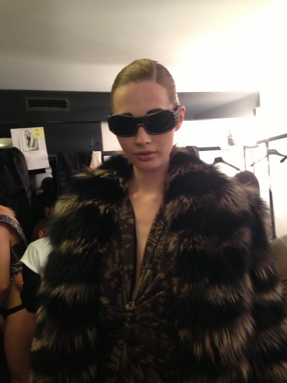 Hajdu Niki a Krizia backstage-ében