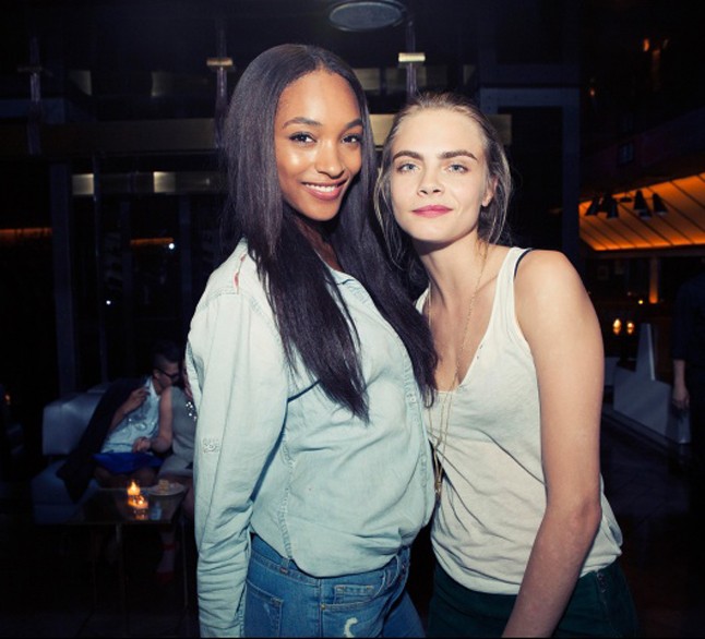 Jourdan Dunn és Cara Delevingne
