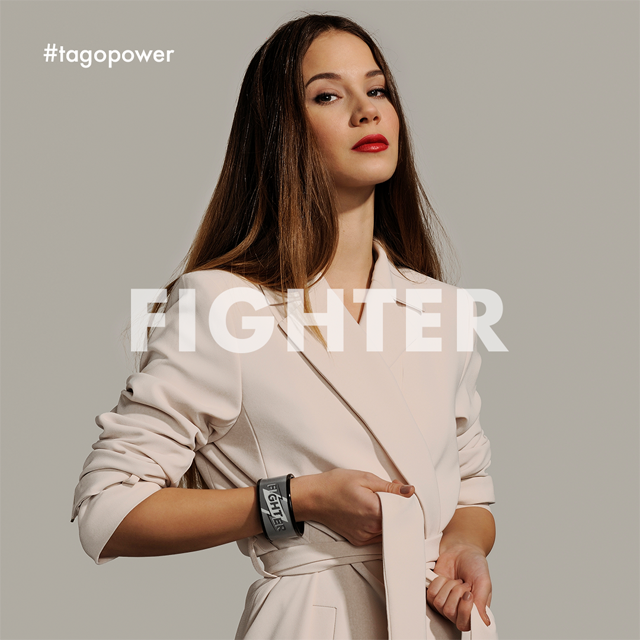 Ez a karkötő minden percben emlékeztetni fog a szupererődre