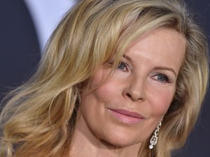 Ritka fotó készült a 72 éves Kim Basingerről, mintha egy percet nem öregedett volna a színésznő