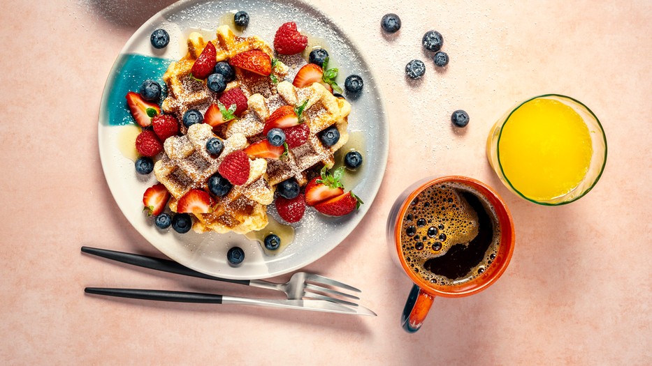 Kávé vagy narancslé? Vajon melyik a jobb a testednek?