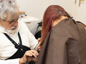 „Sokan elsírják magukat a gondoskodástól” – különleges kollaboráció a Baptista Szeretetszolgálat és a Rossmann között