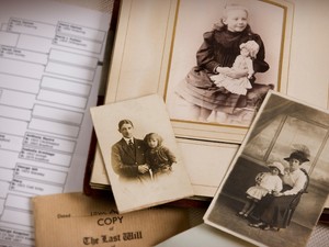 Nem oldhatjuk meg a múlt problémáit, de feloldhatjuk azok hátramaradt hatását a jelenben