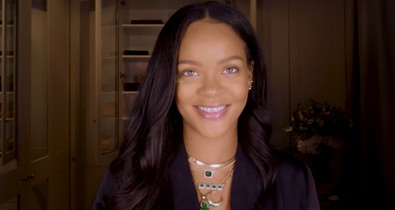 Rihanna halloweeni sminkje tökéletes, ha nem akarod túltolni