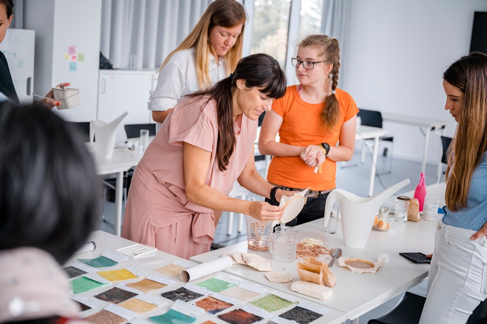 Izgalmas workshopok is várnak a  Future Materials konferencián a Moholy-Nagy Művészeti Egyetemen Fotó: Lakos Máté