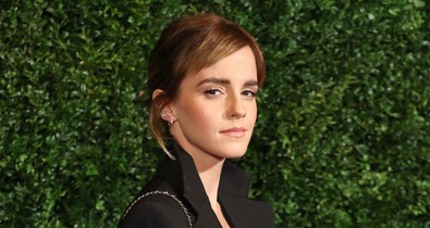 Emma Watson haja pont olyan rövid a Prada új kampányában, mint 2010-ben 
