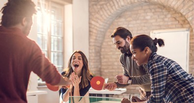 Nem, a munkahelyedet nem kell utálni, sőt, boldog is lehetsz az irodában