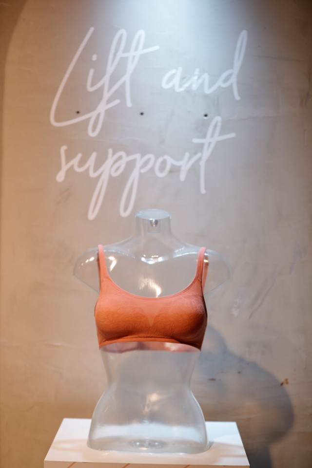 Ha egy melltartót veszel tavasszal, ez legyen az!