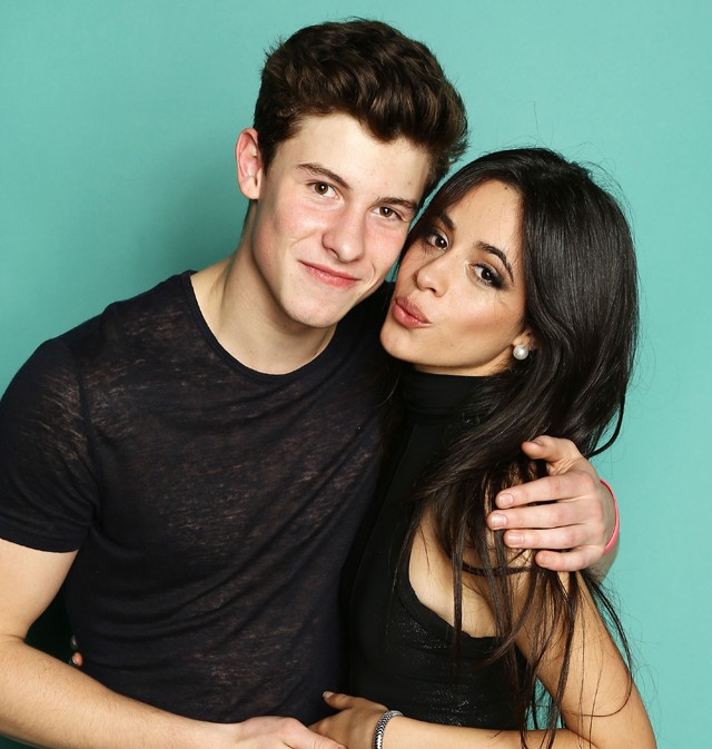A legcukibb pár és már nem is titkolják: kézen fogva sétál Camila Cabello és Shawn Mendes