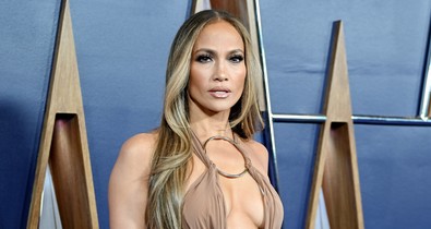 Jennifer Lopez friss fotóival forrósította fel az Instagramot: lélegzetelállító szettbe bújt az énekesnő