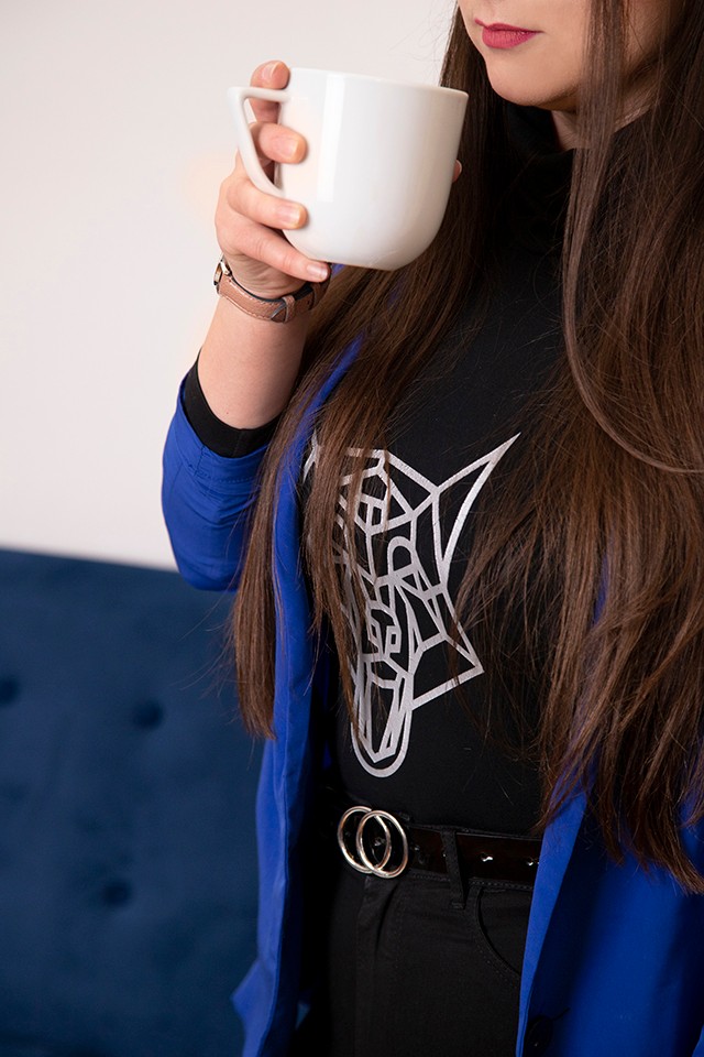 Tóth Helga az irodai munkához is mutat egy szuper szettet