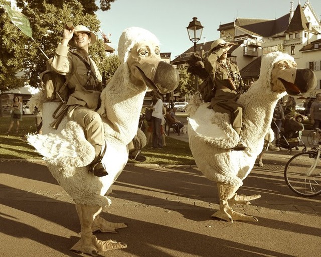 A Sziget egyik leglátványosabb produkciója a Nagy Utcaszínház, ne maradj le róla