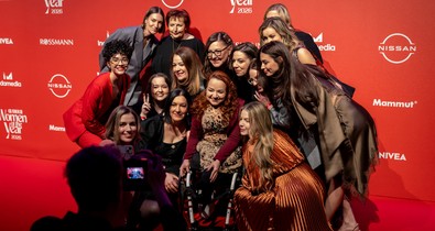 Kerekesszékkel a GLAMOUR Women of the Year-gálán: Így írtuk újra a vörös szőnyeg narratíváját