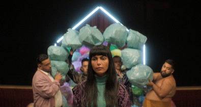 Nyomorral kereskedni művészet vagy rasszizmus? 