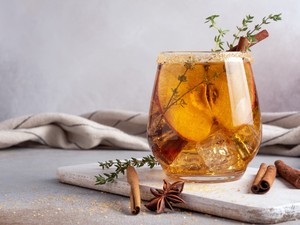 Fahéjas víz? Ezért kellene minden nap innod