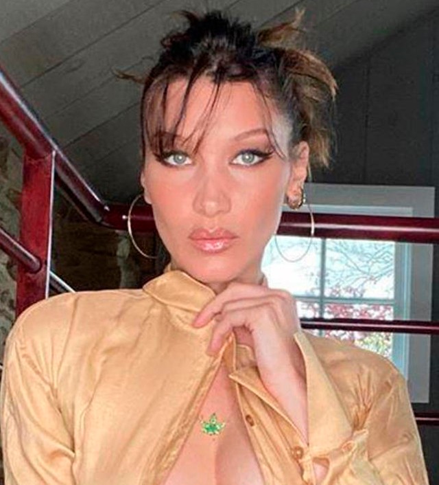 Tudjuk, hogy Bella Hadid szeret divatozni, de ez a szett most túlzás