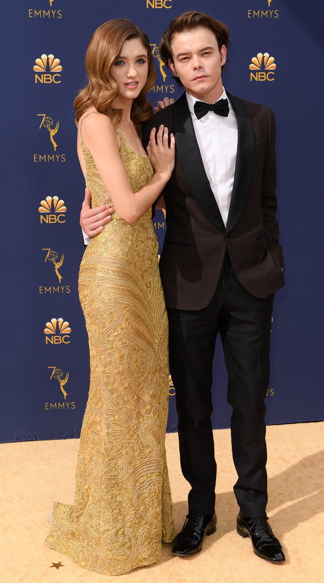 Natalia Dyer és Charlie Heaton 