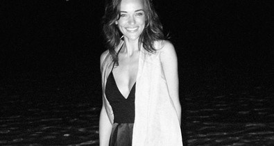 Nelli az óperenciás tengeren is túl