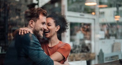 Sokkal nagyobb eséllyel találsz párt, ha úgy randevúzol, mint az amerikaiak