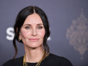 Courteney Cox elismeri, hogy túlzásba vitte az arcfeltöltést