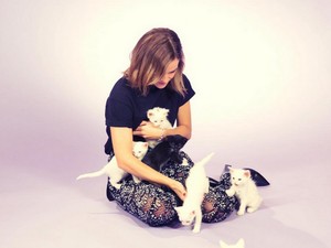 Elolvadsz Emma Watson kiscicákkal adott interjújától, tuti