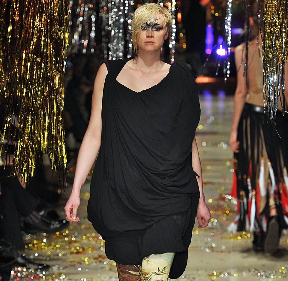  Gwendoline Christie nemcsak modellje, de barátnője is a dizájner Vivienne Westwoodnak