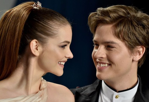 Palvin Barbara és Dylan Sprouse legforróbb fotói, egyenesen a vörös szőnyegről