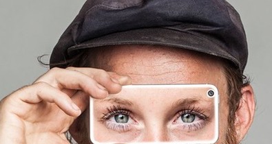 Segíts, ha már úgy is folyton a telefonod bámulod!