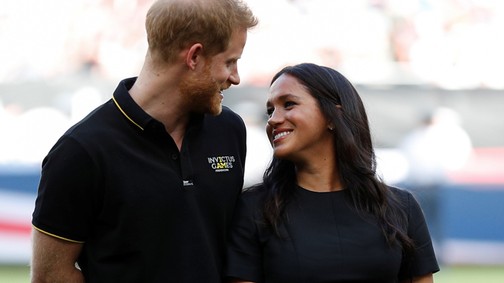 Szerintünk nagyon cuki Meghan és Harry, de mások szerint valami nem stimmel köztük...